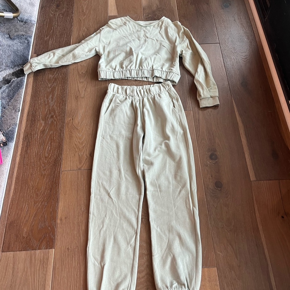 Green Two-Piece Lounge Set